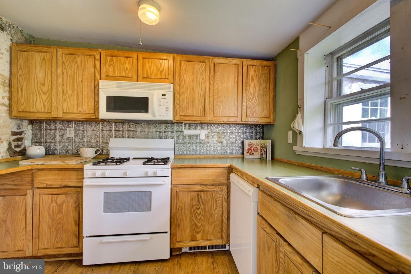 1083 E Baltimore Pike photo 8
