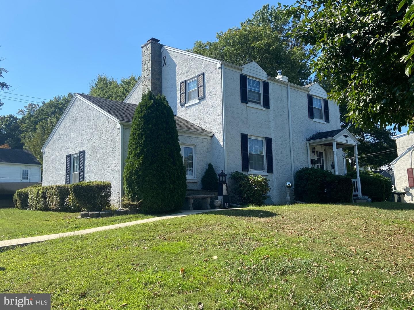 1520 Walnut Street photo 2