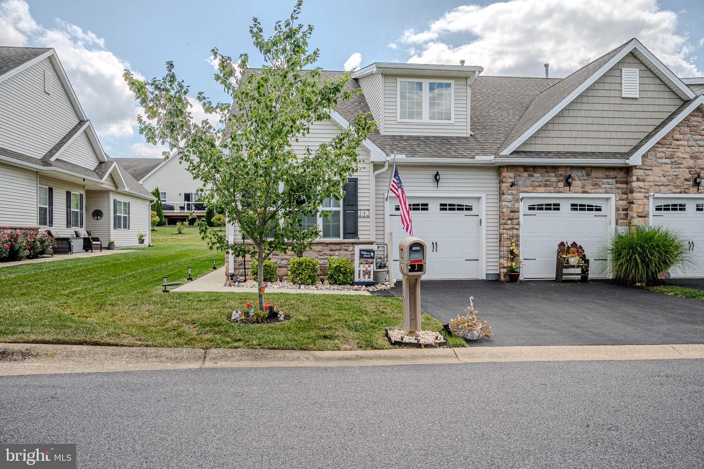 143 Rose View Drive photo 1