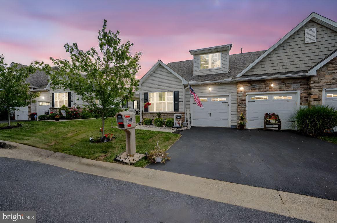 143 Rose View Drive photo 3