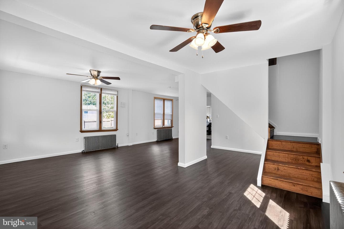 1079 Riverside Drive photo 13