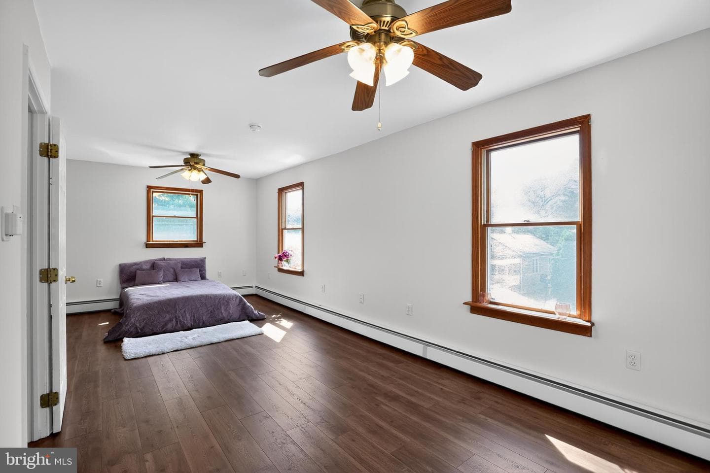1079 Riverside Drive photo 26