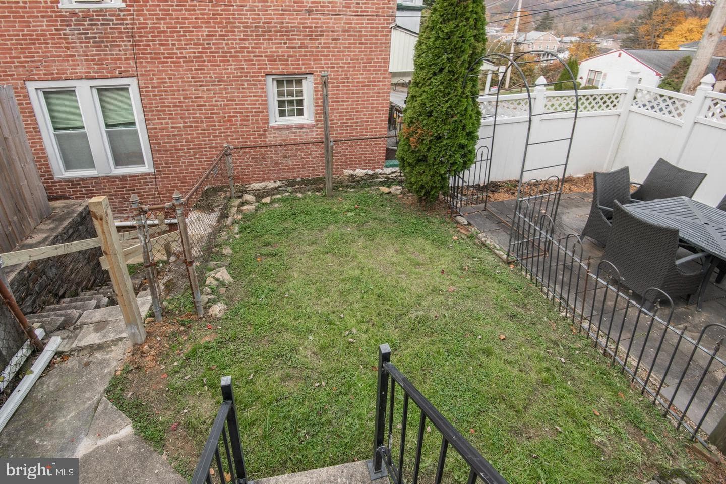 763 Oak Street photo 19