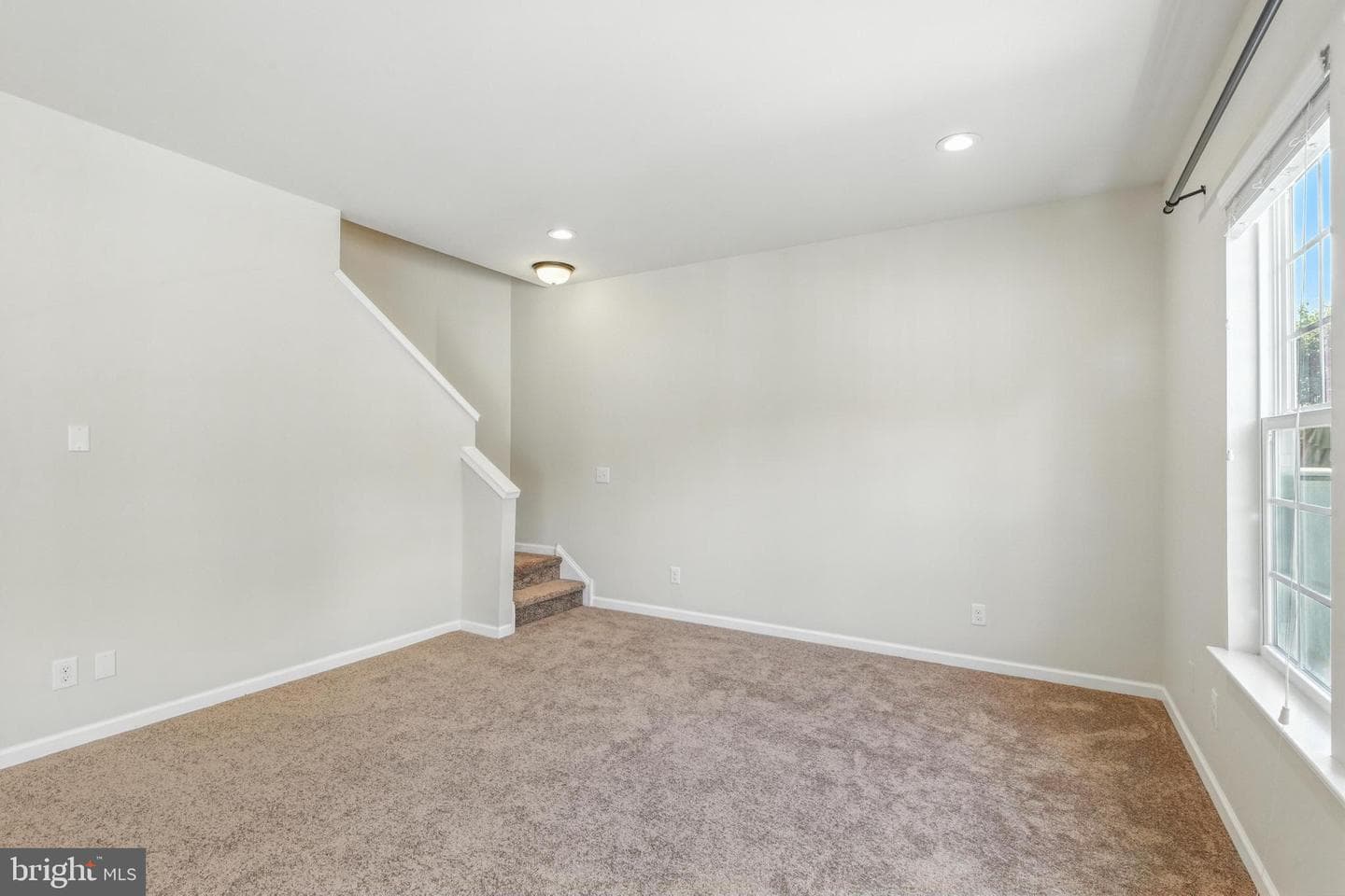 727 N Haines Circle photo 22