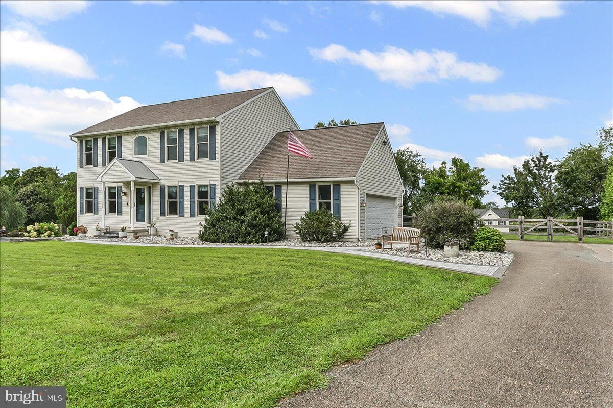 237 Country Drive photo 31