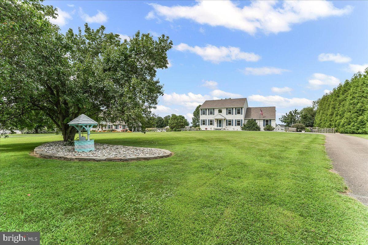 237 Country Drive photo 33