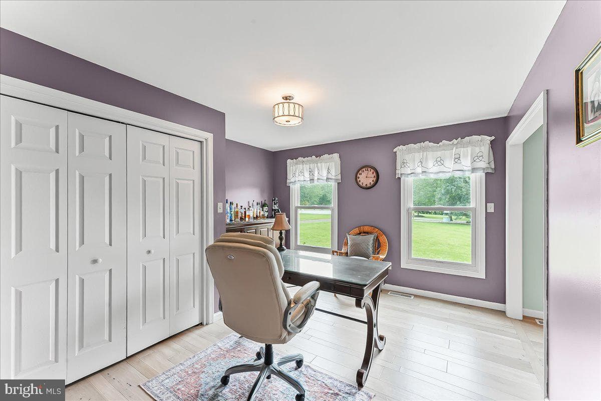 237 Country Drive photo 9