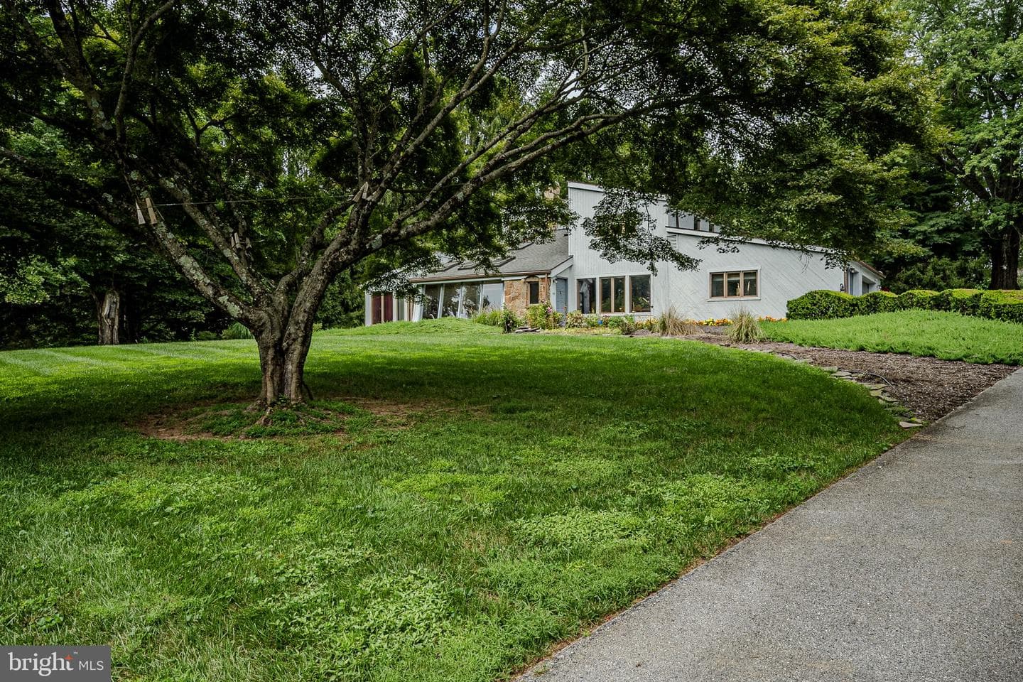 33 Morgan Hollow Way photo 3