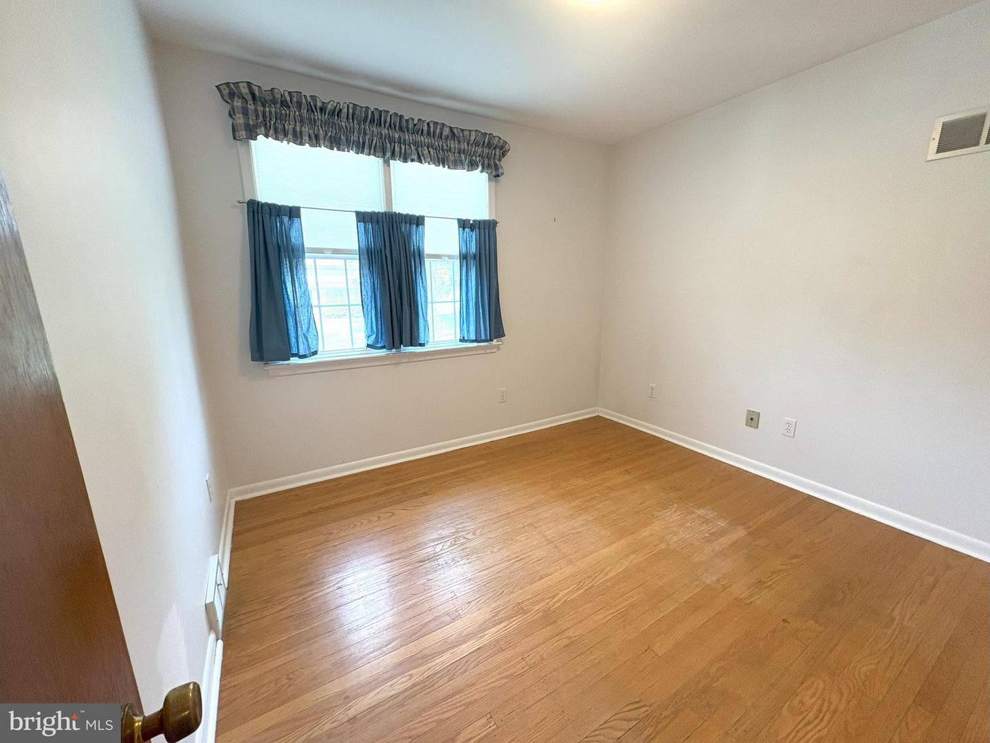 314 Mayfield Avenue photo 16