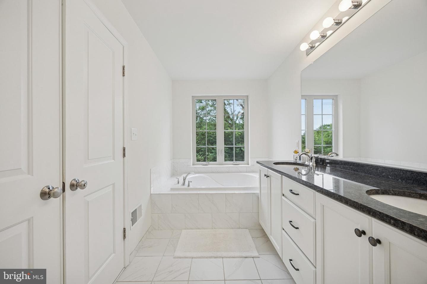 229 Kestrel Court photo 21