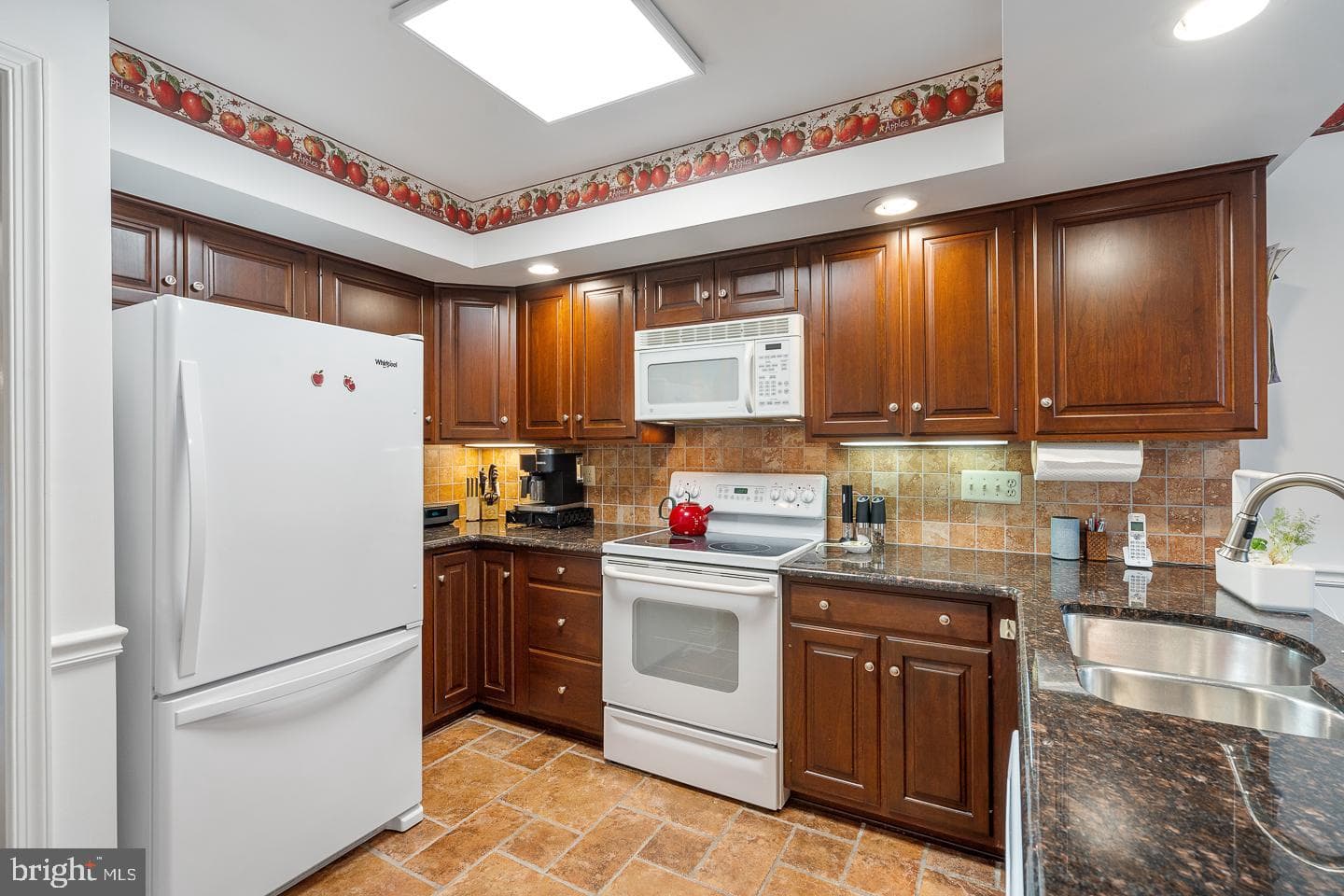 505 Eaton Way #505 photo 15