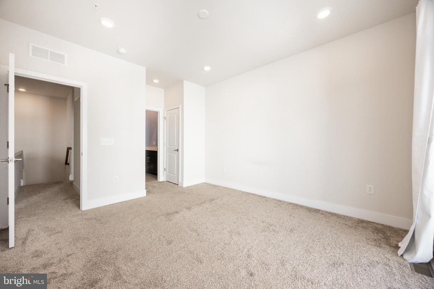 750 Ore Street photo 13