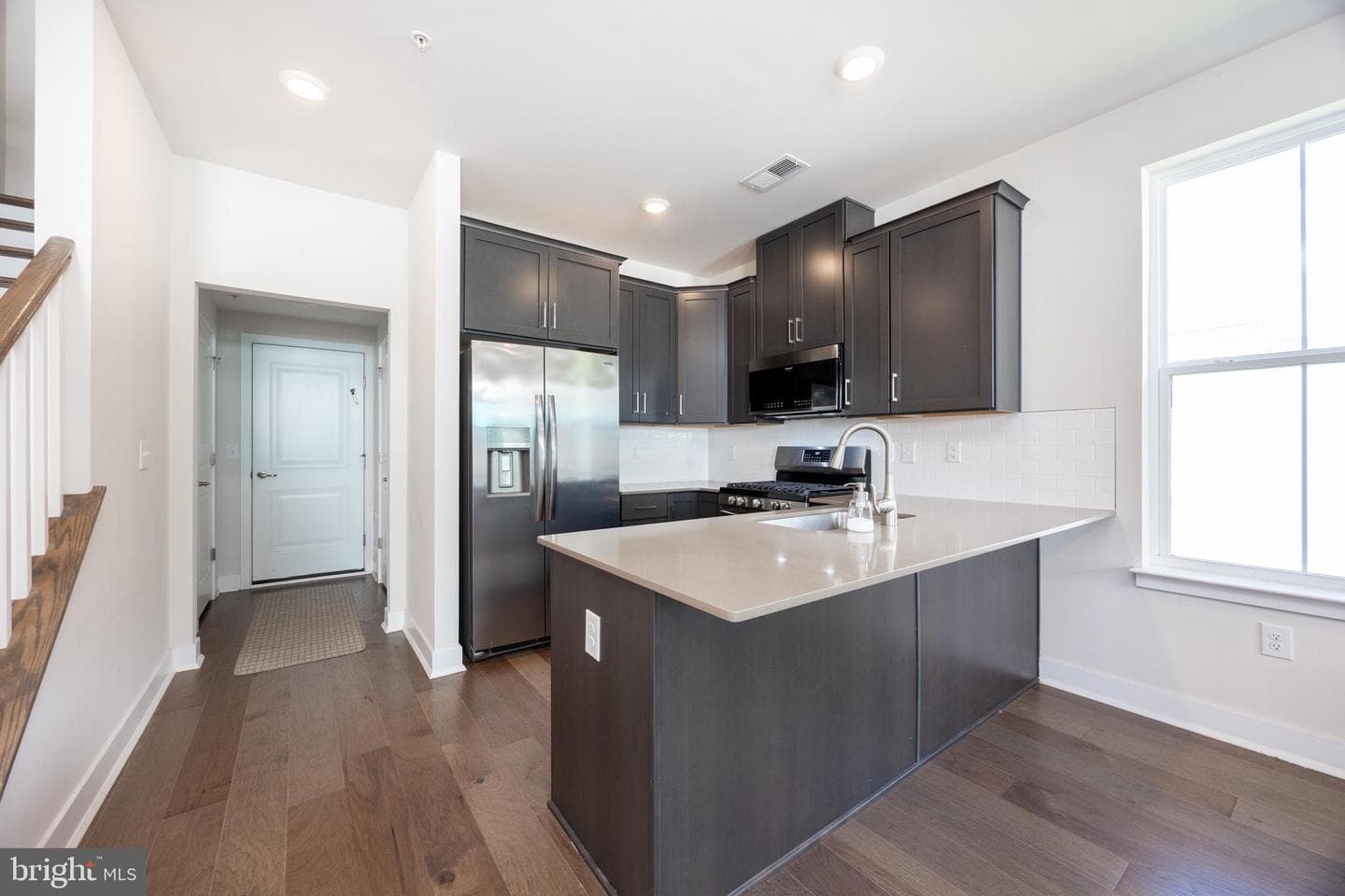 750 Ore Street photo 8
