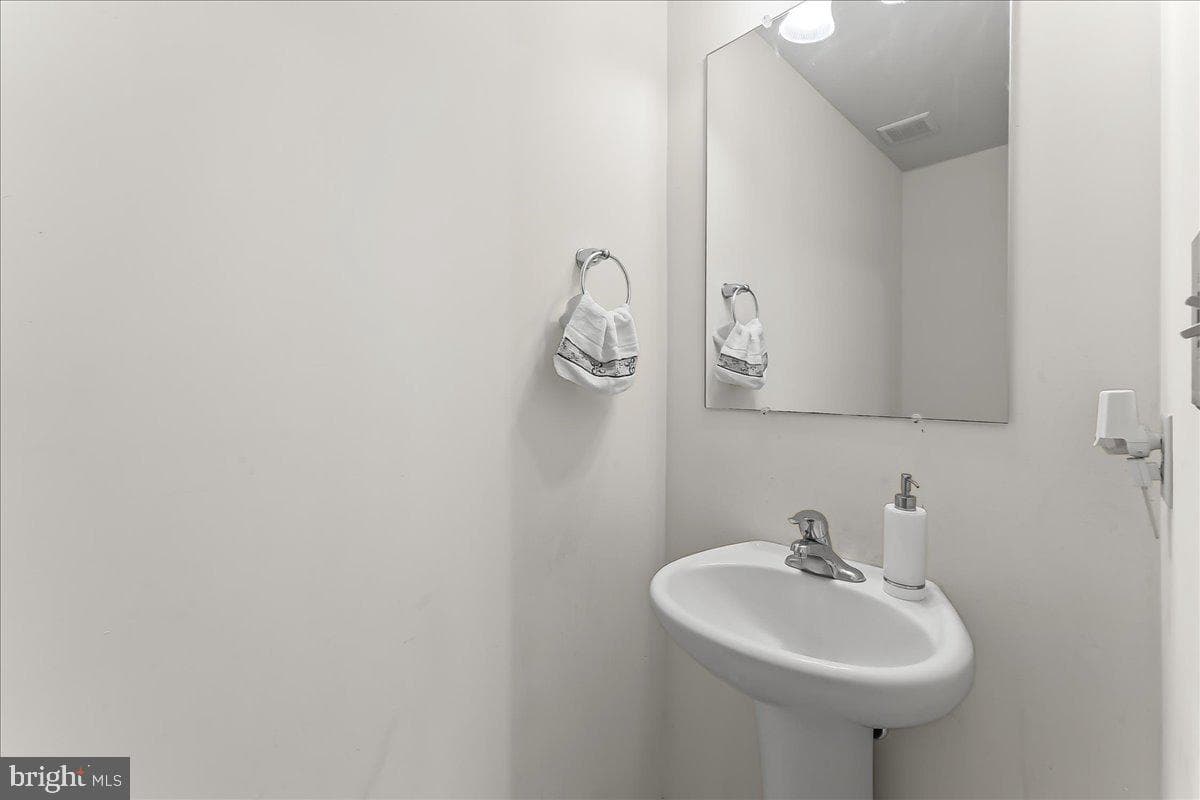 127 Lavender Court photo 19