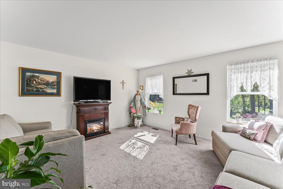 127 Lavender Court photo 20