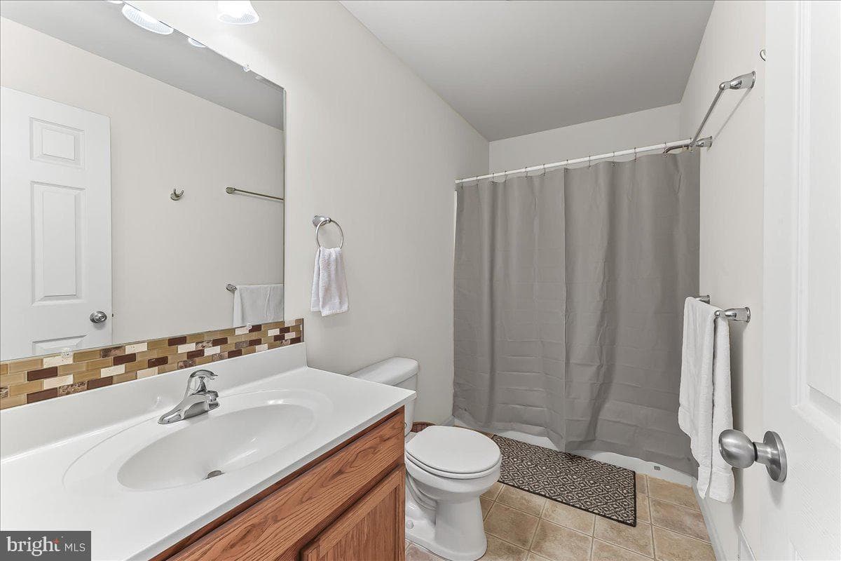 127 Lavender Court photo 26