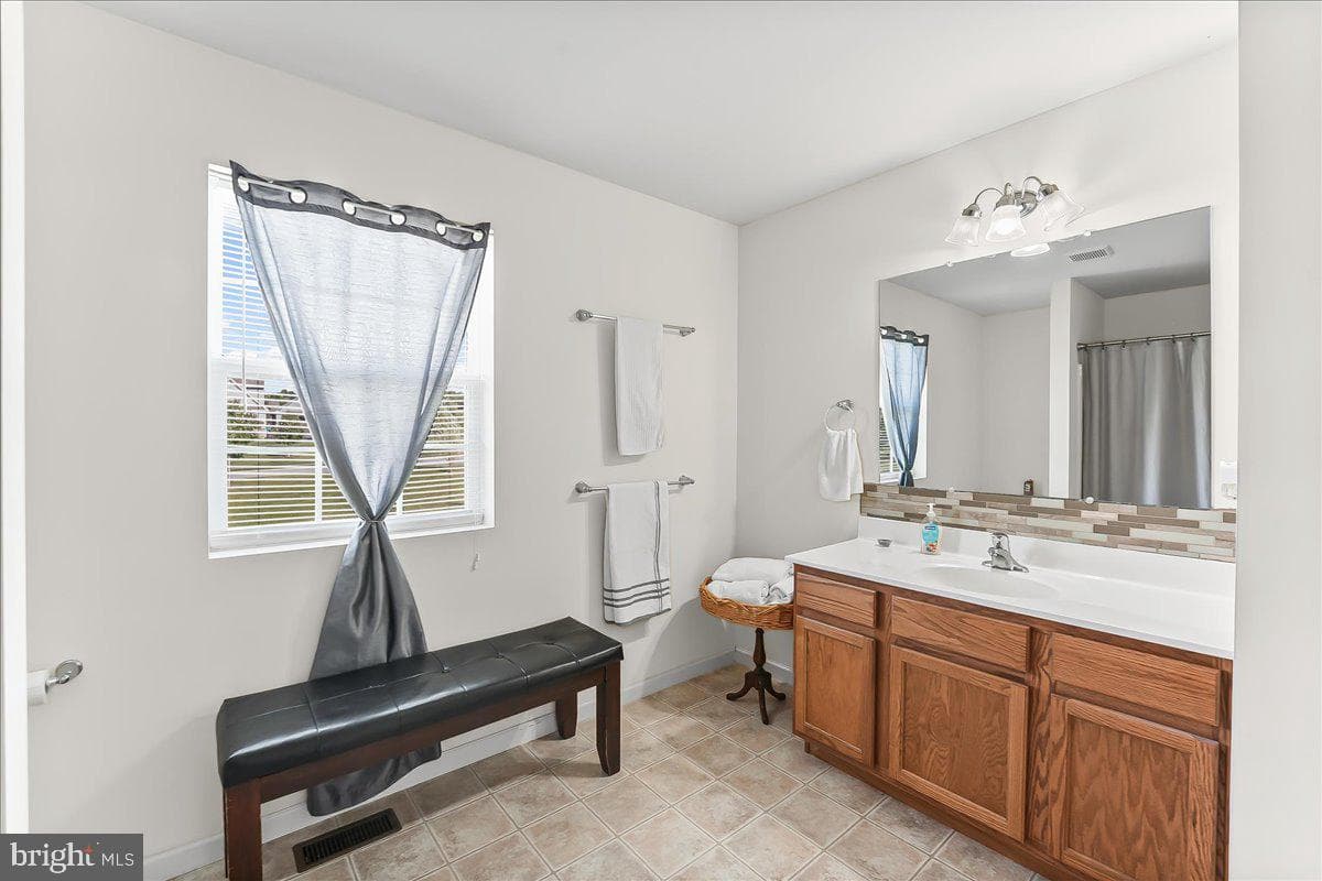 127 Lavender Court photo 33