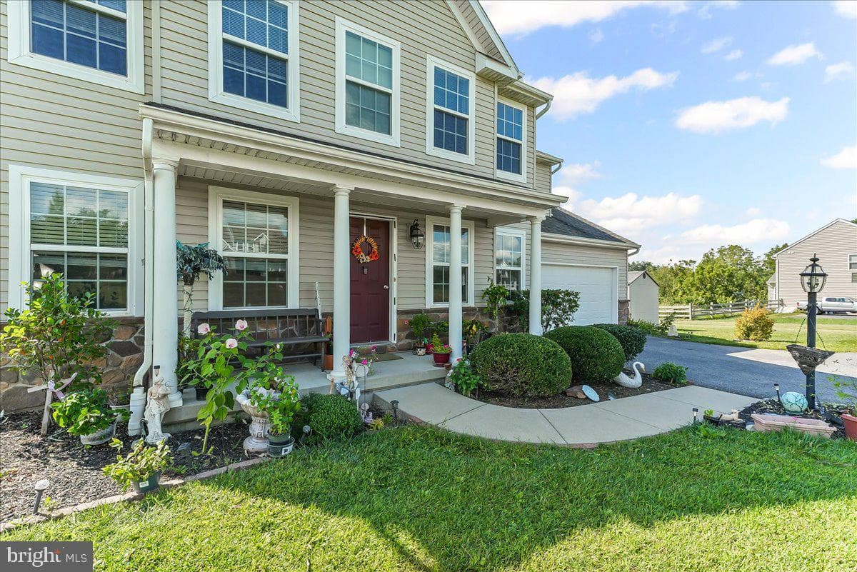 127 Lavender Court photo 5