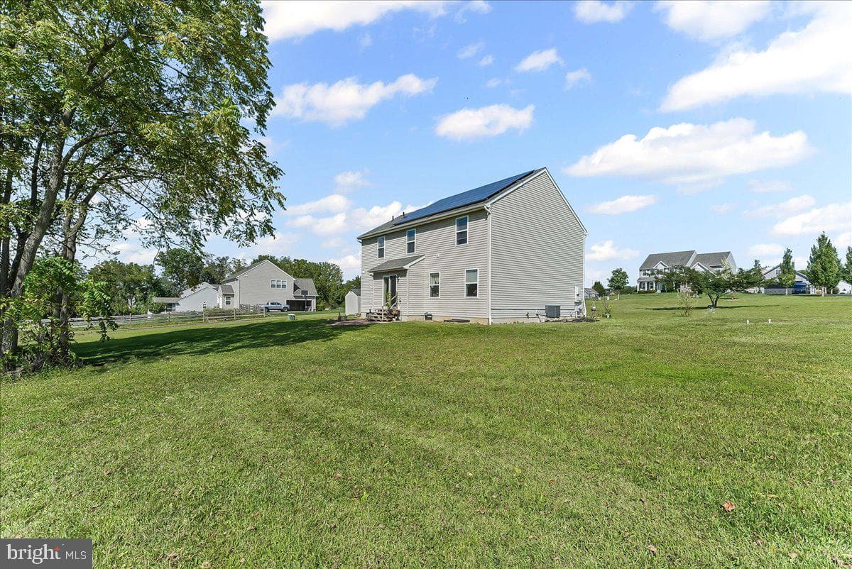 127 Lavender Court photo 6