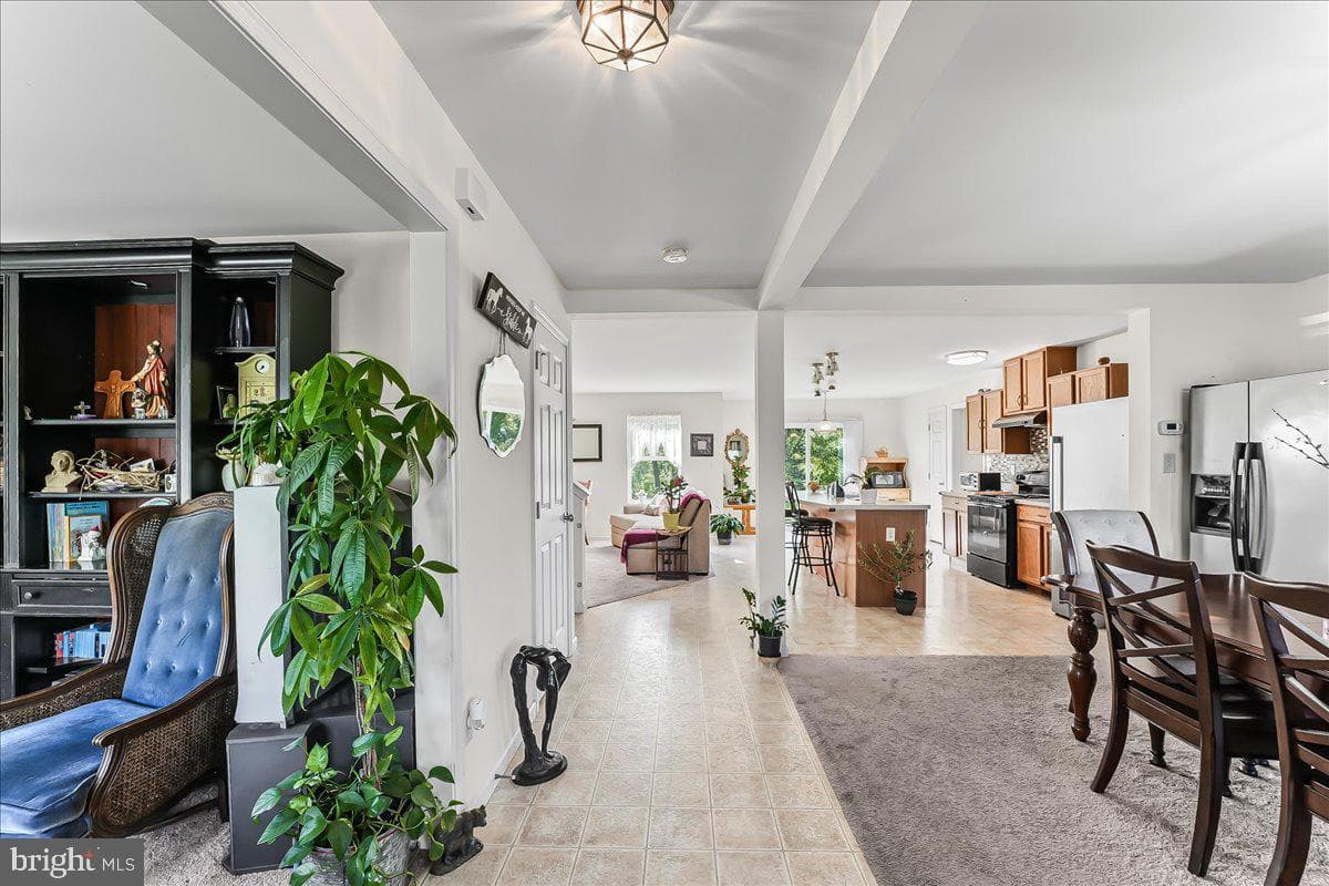 127 Lavender Court photo 8