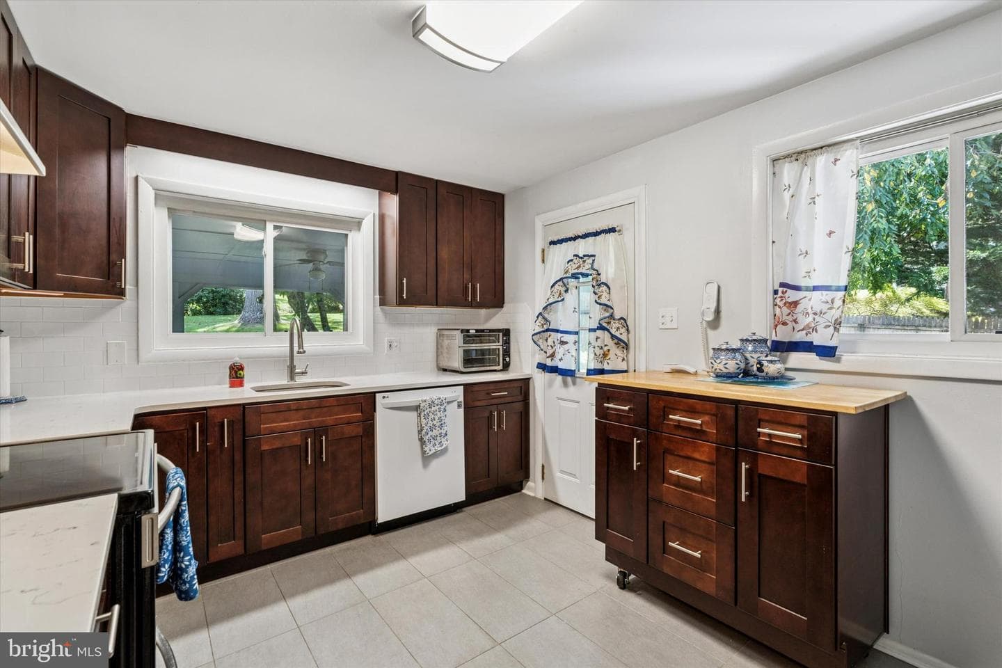 908 Hollow Road photo 15