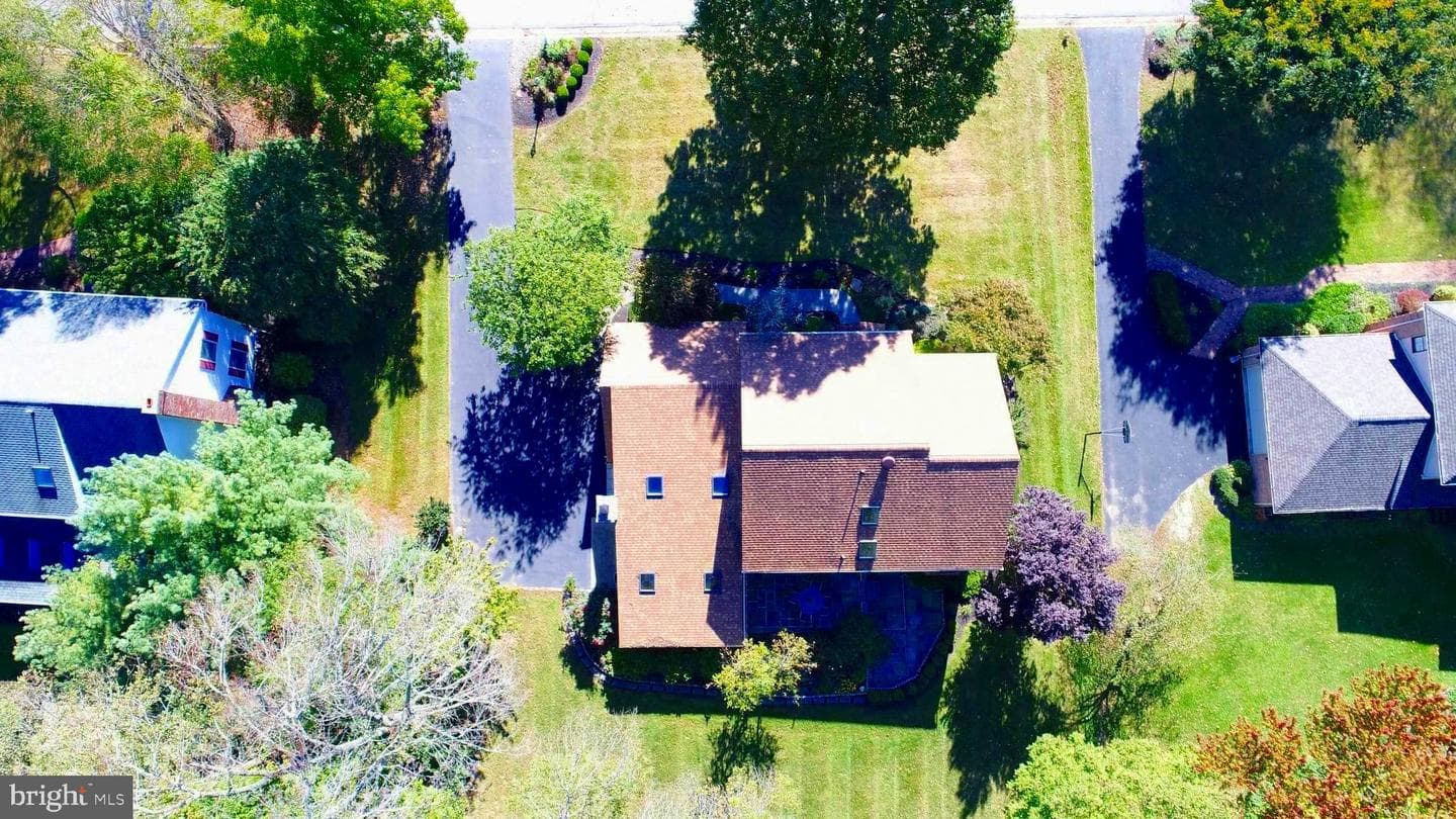 223 Cheshire Circle photo 59