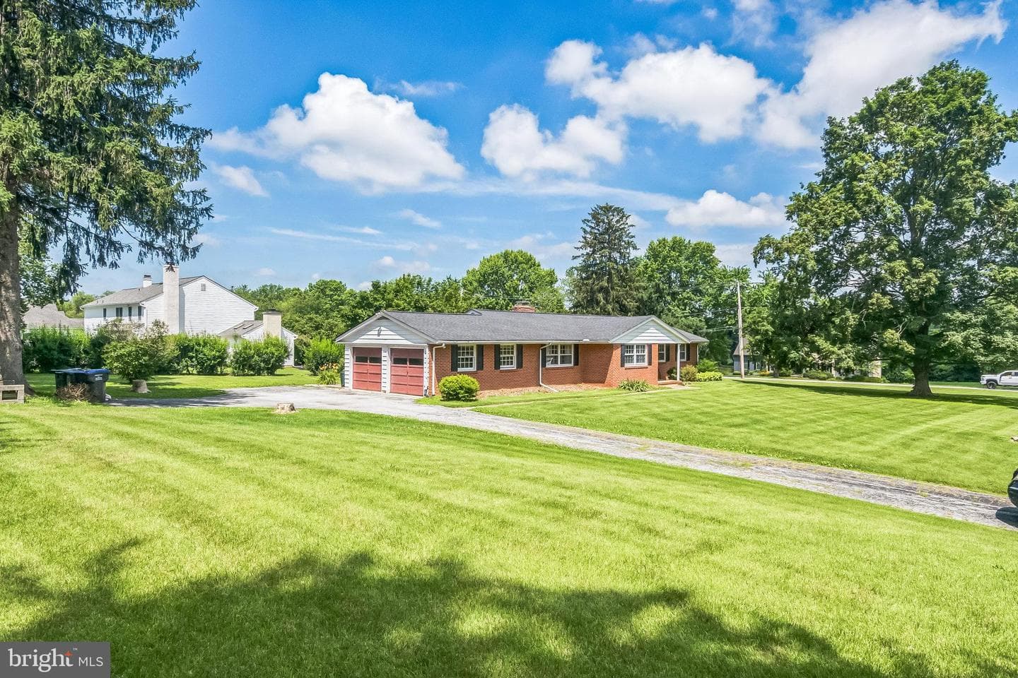 587 School House Road photo 2