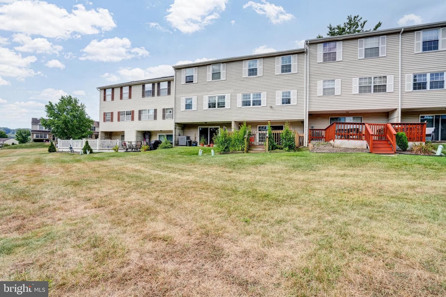 706 Springfield Court photo 33