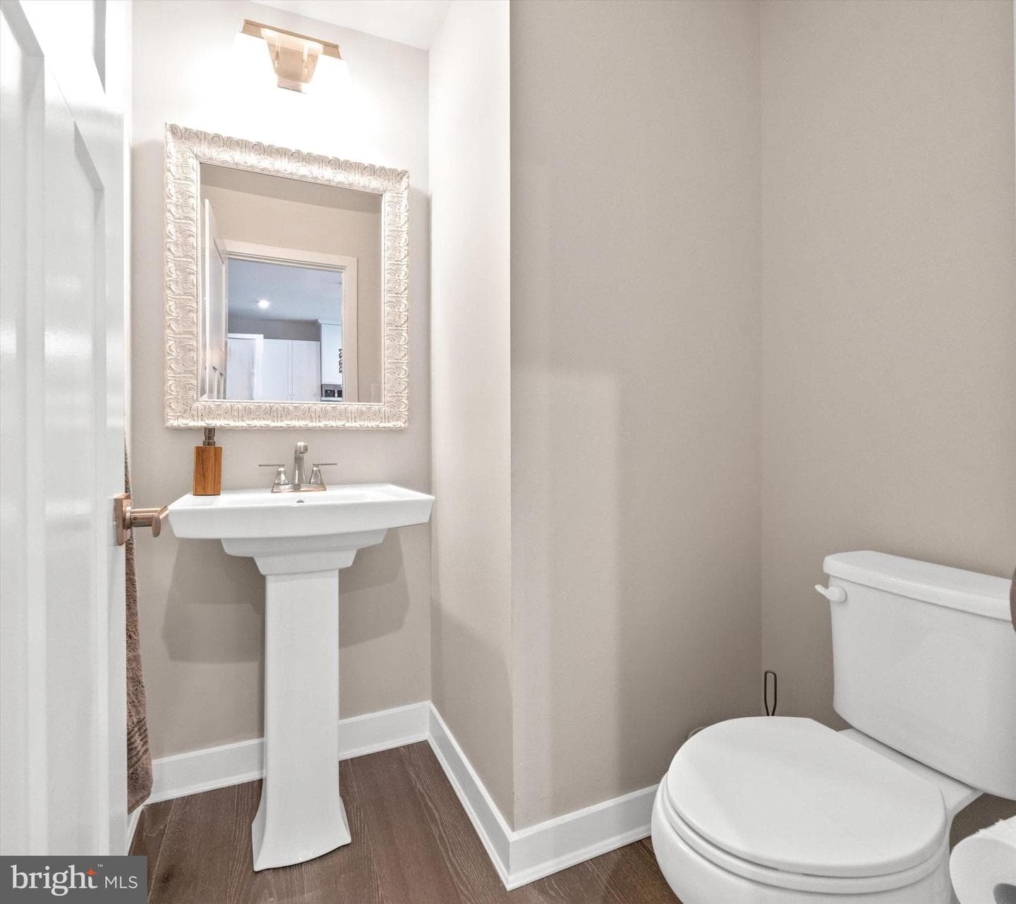 827 Fountain Trail photo 17