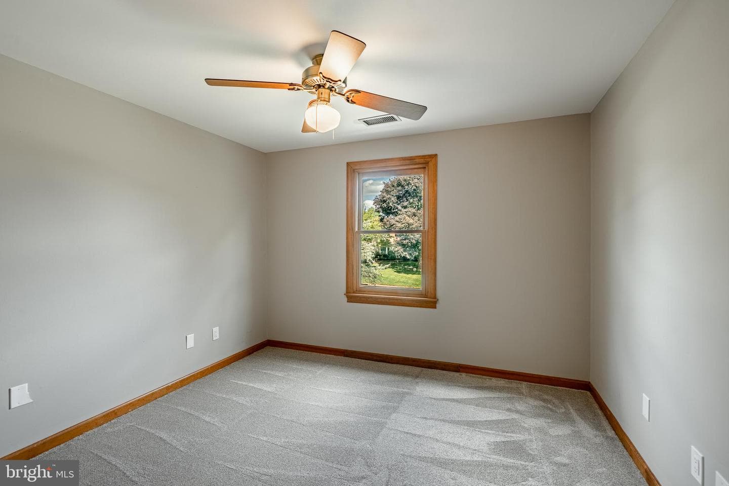 1512 Pennsbury Drive photo 27