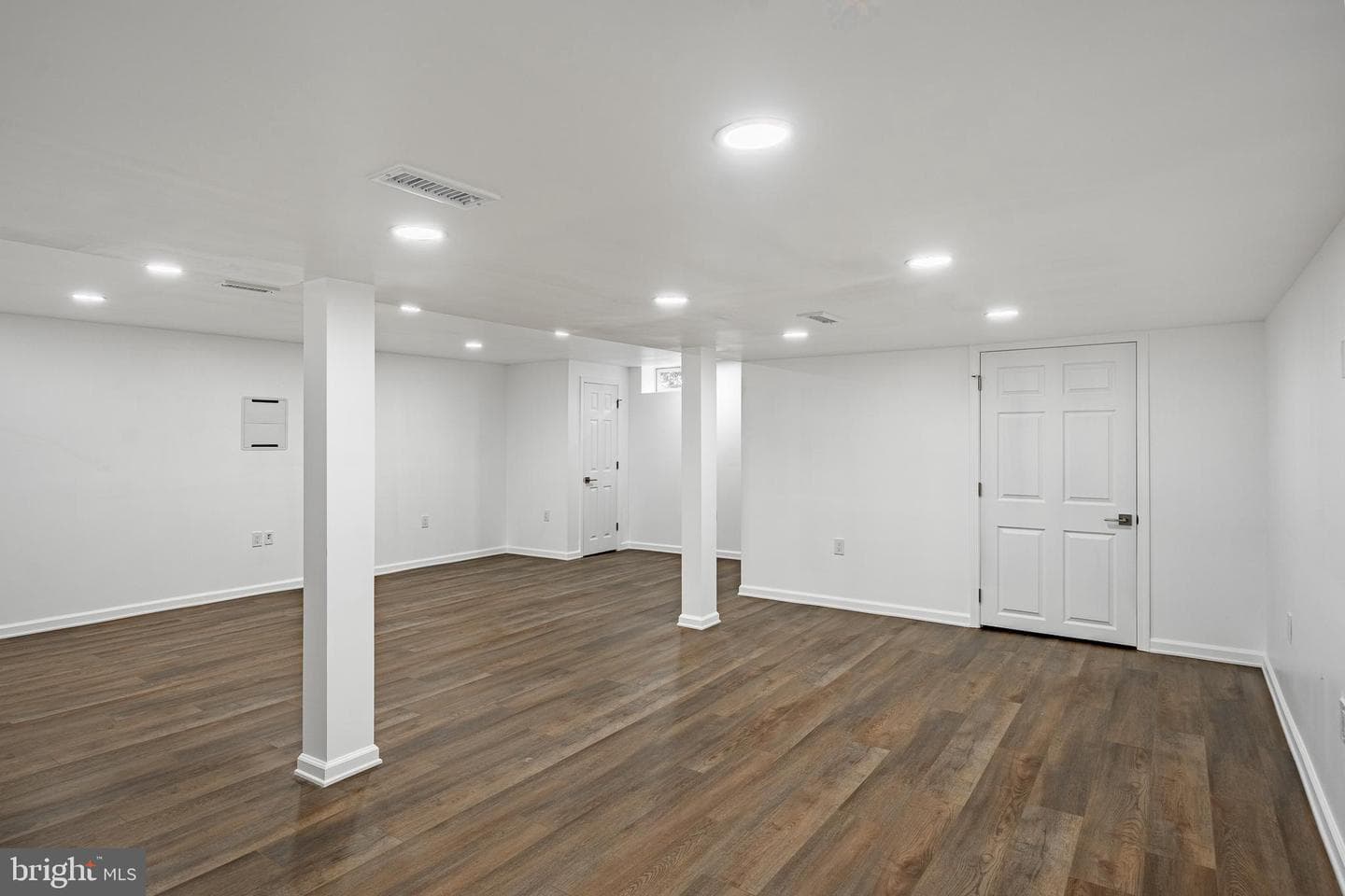 1512 Pennsbury Drive photo 38