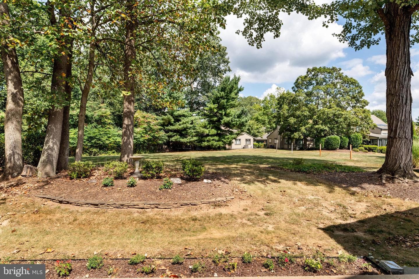 629 Glenwood Lane photo 3