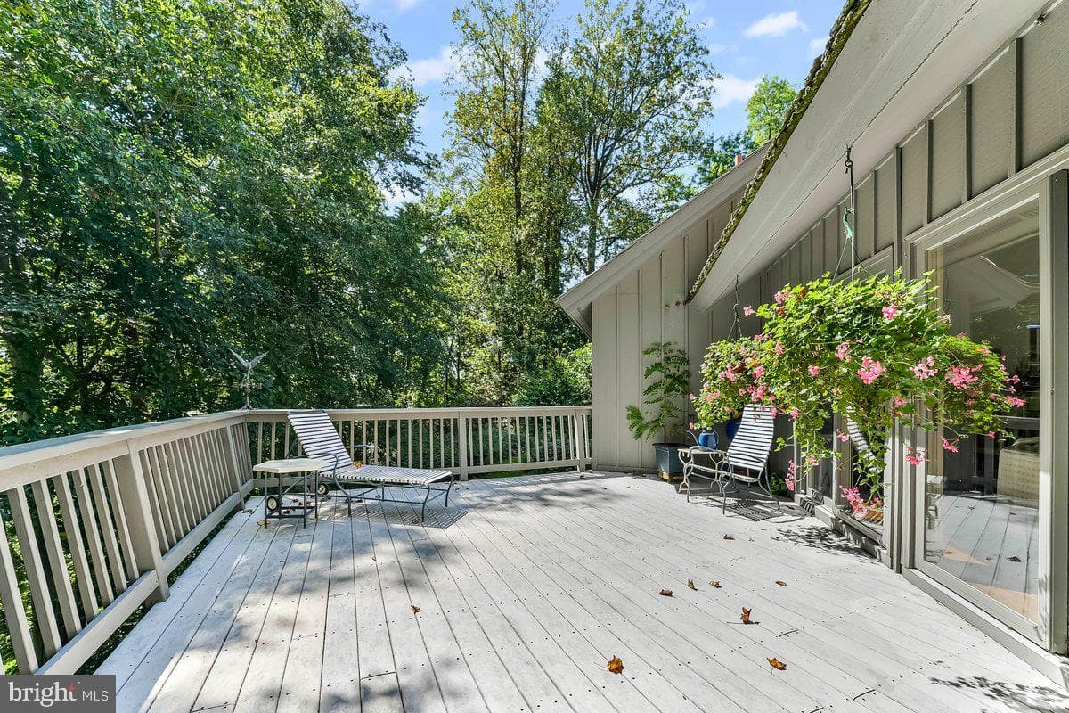 25 Southridge Drive photo 12