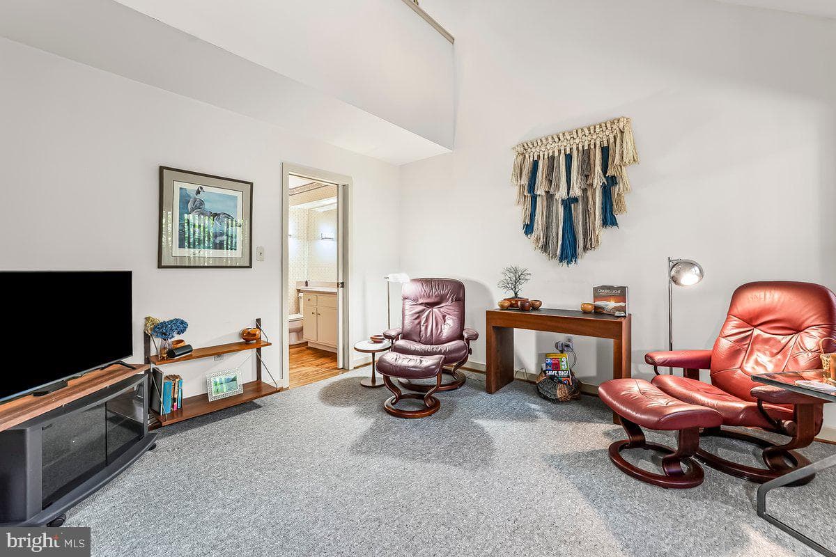 25 Southridge Drive photo 17