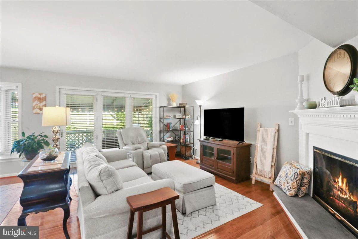 236 Steeplechase Drive photo 10
