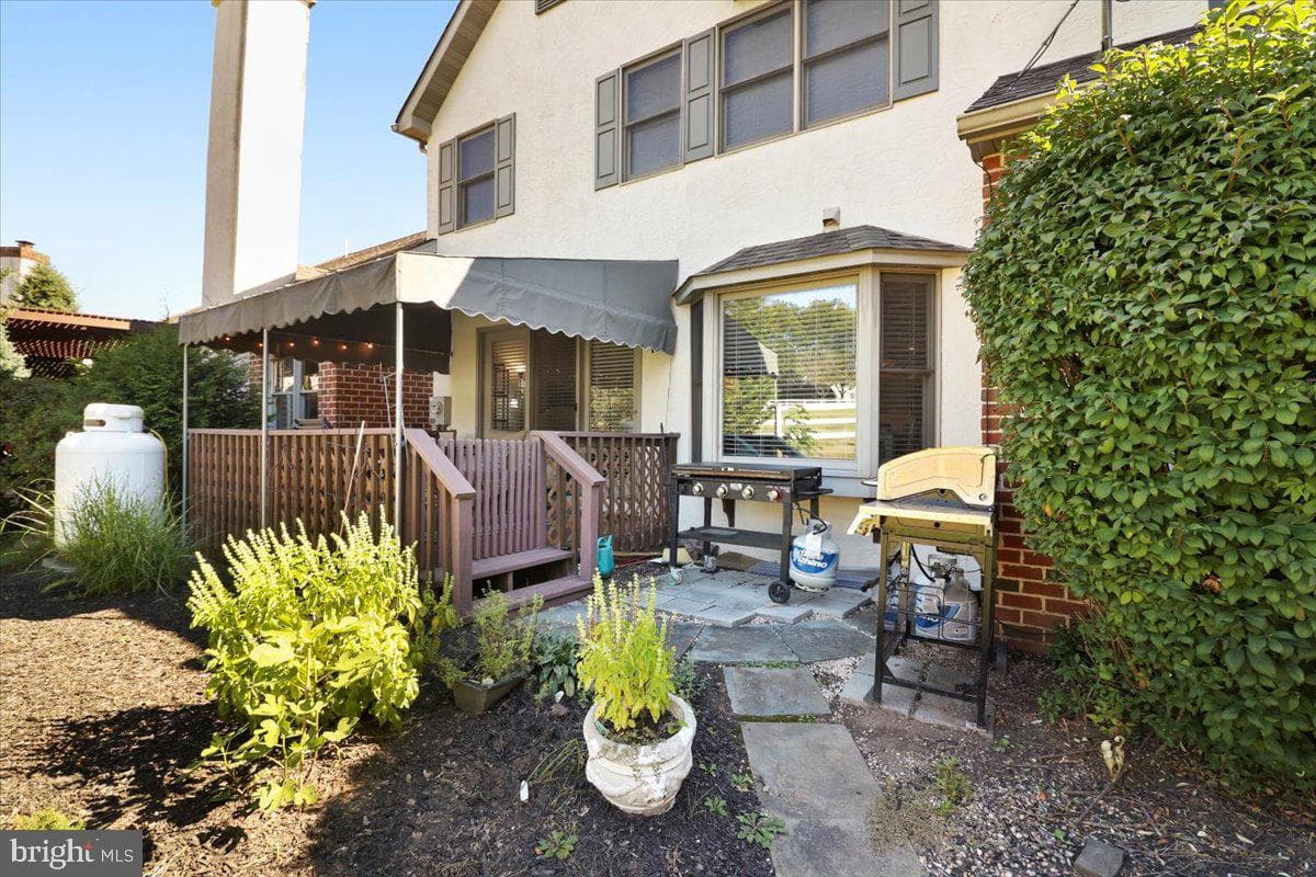236 Steeplechase Drive photo 14
