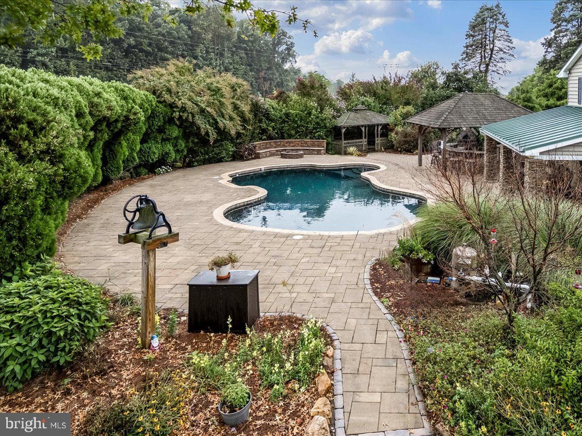 756 Ewing Road photo 40