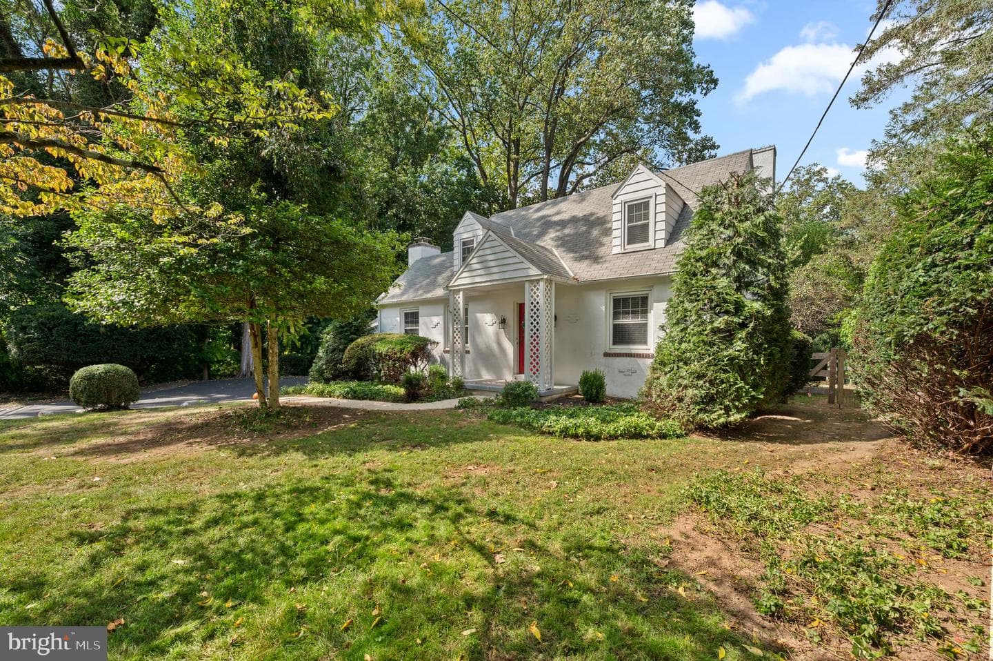 1242 Old Lancaster Road photo 3