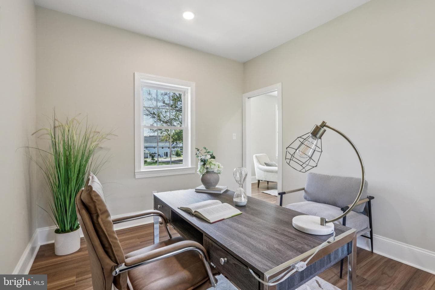 1035 Snyder Avenue photo 30