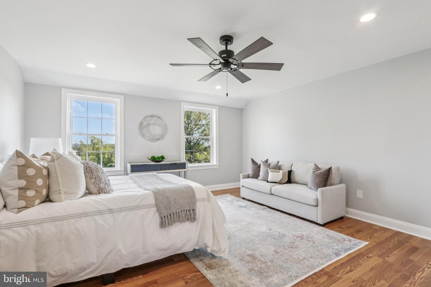 1035 Snyder Avenue photo 37