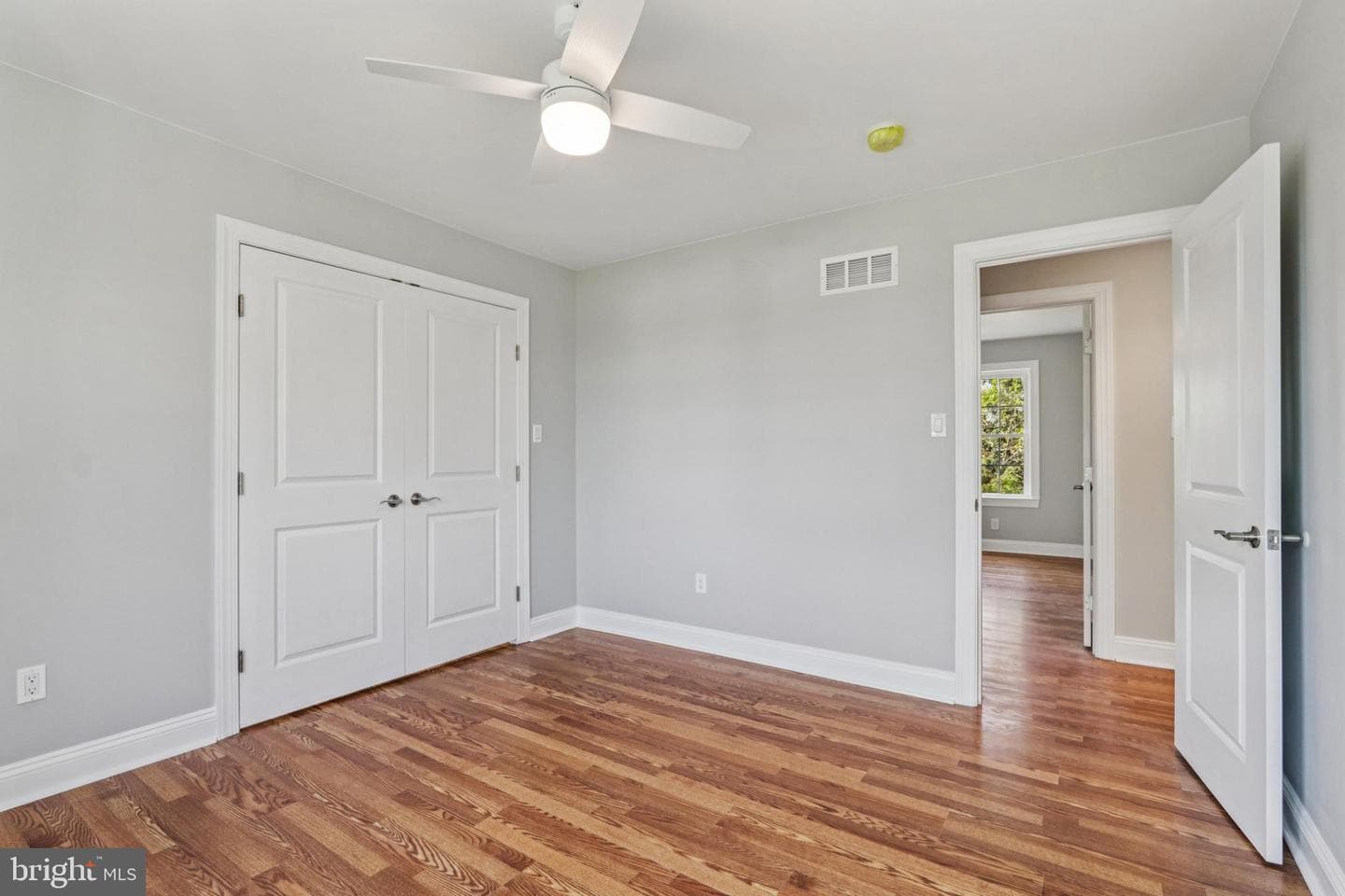 1035 Snyder Avenue photo 52