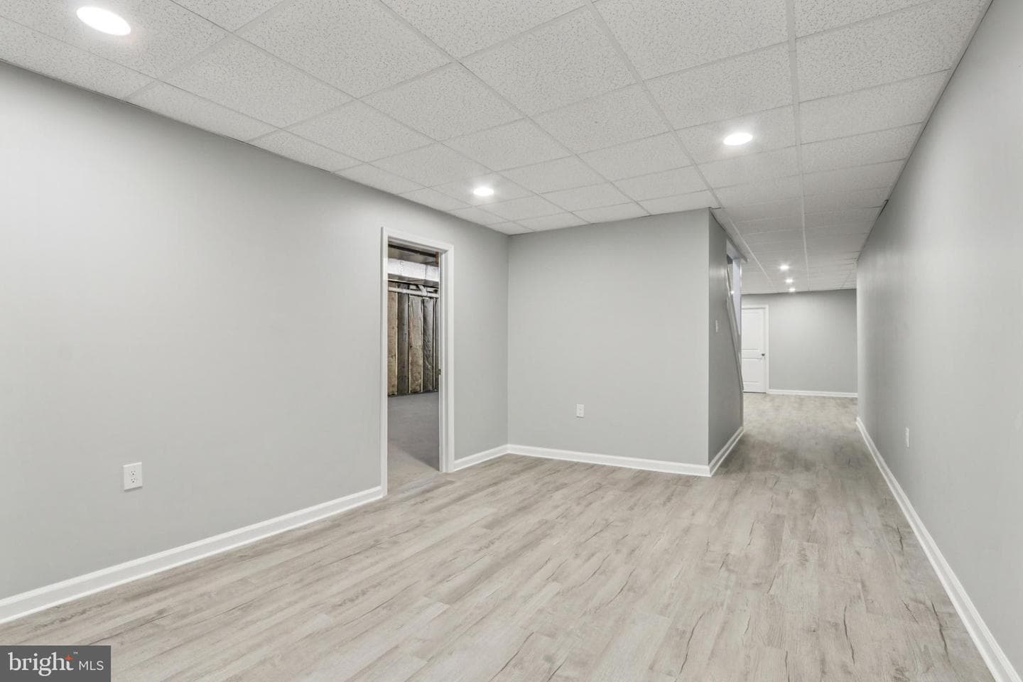1035 Snyder Avenue photo 56