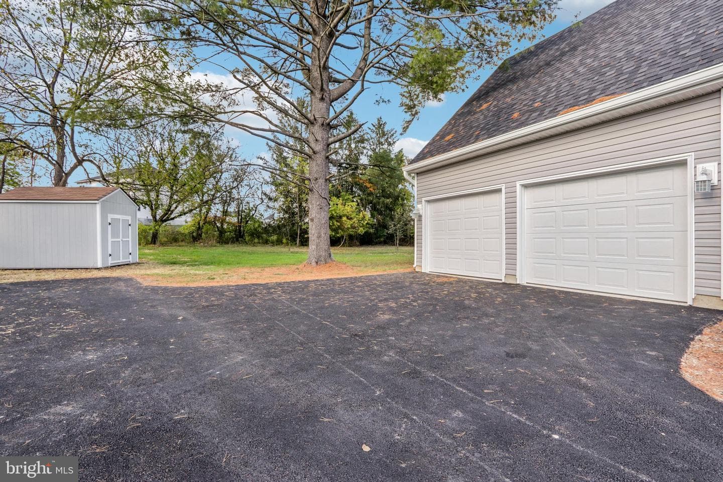 1035 Snyder Avenue photo 62