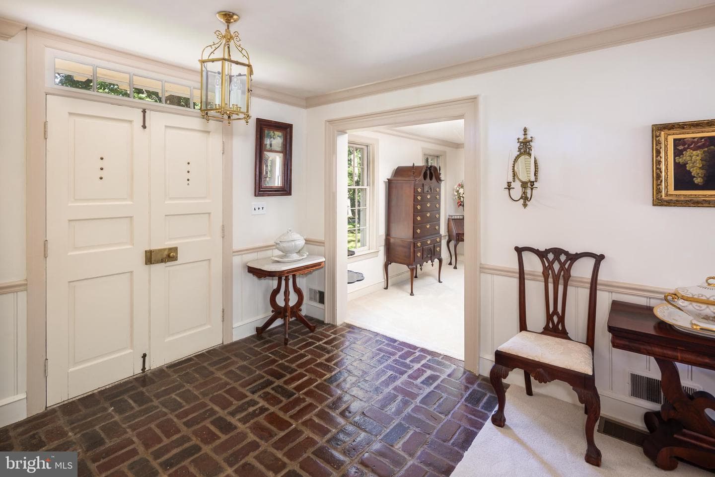 8 Foxchase Road photo 5