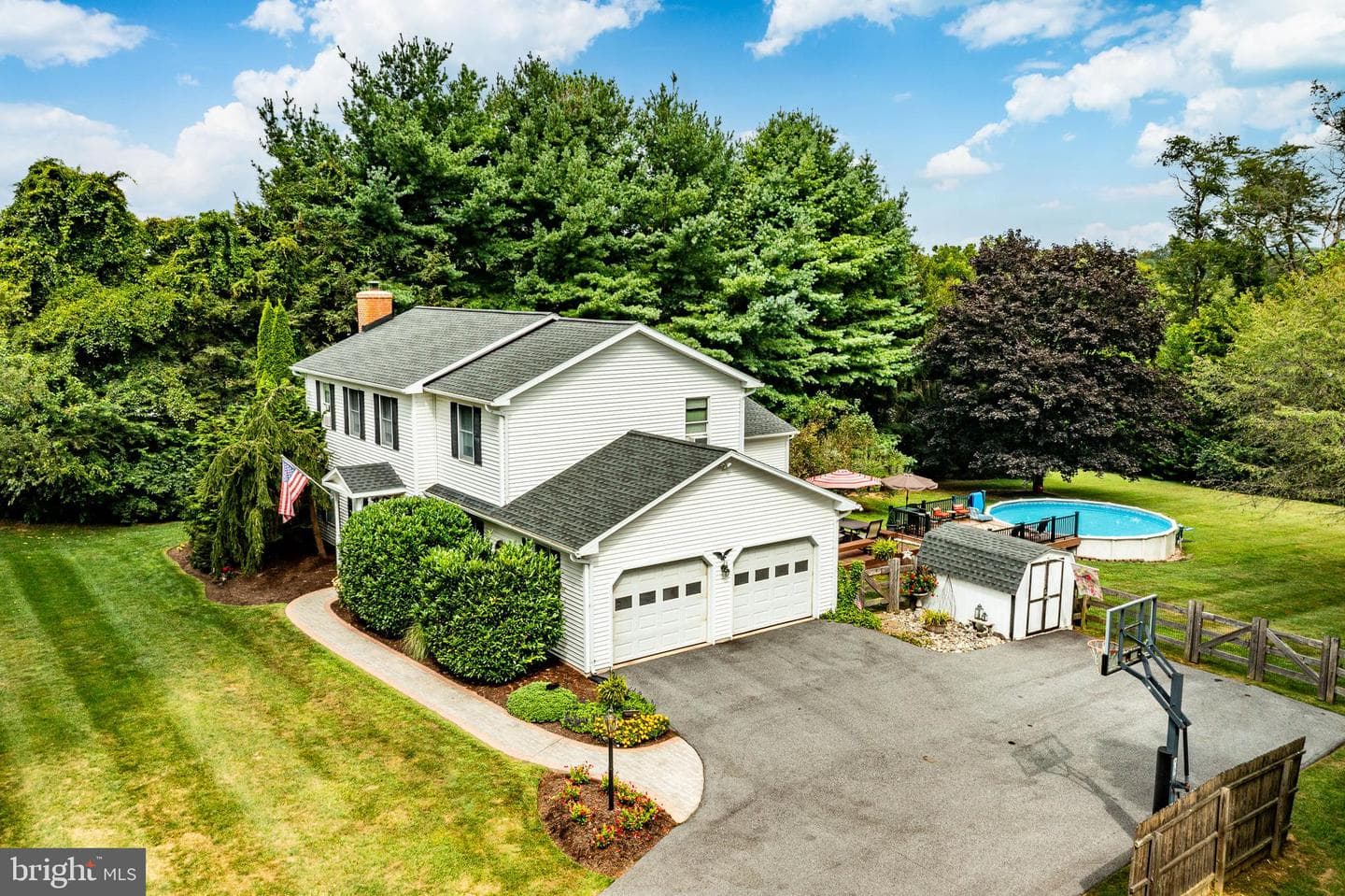 11 Cochran Drive photo 4