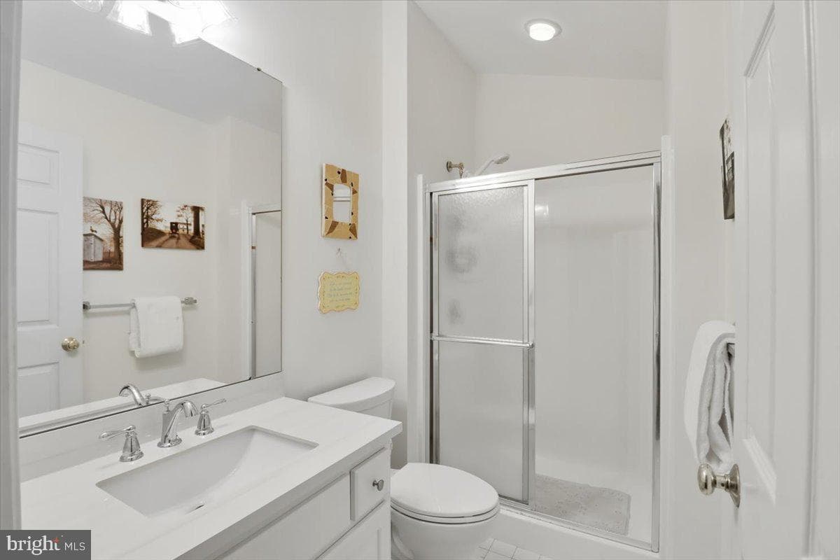219 S Pine Street photo 16