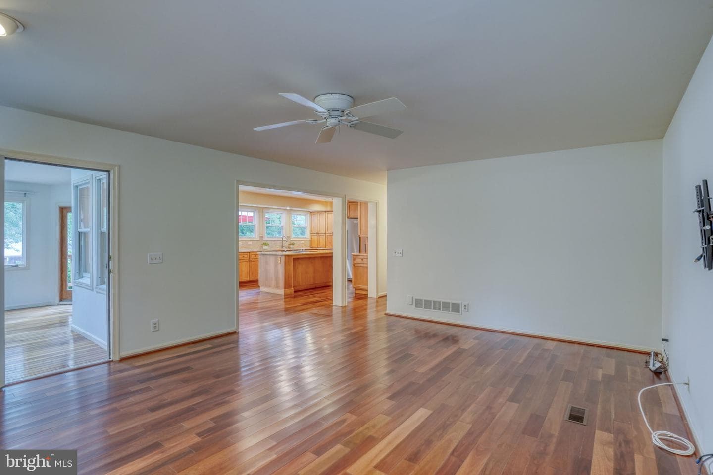 12 West Shore Court photo 17