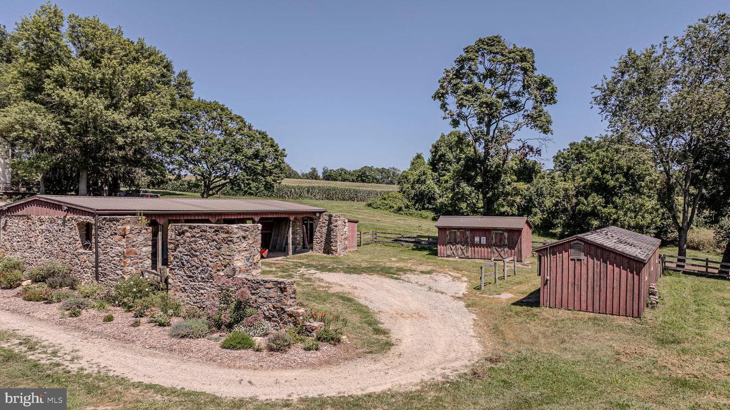 1427 Flint Hill Road photo 12