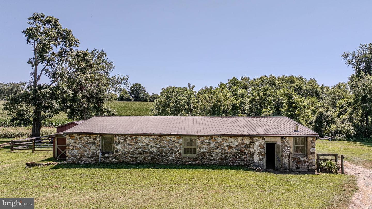1427 Flint Hill Road photo 5