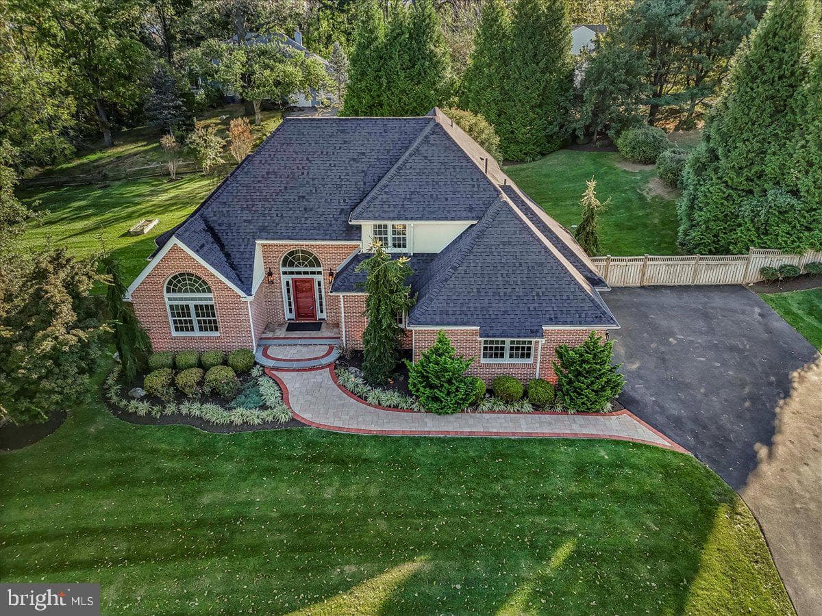 36 Grist Mill Lane photo 51